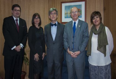 Embajador de la Delegación de la Unión Europea en Chile visita la PUCV