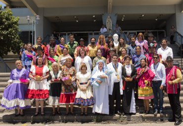 Conjunto Folklórico PUCV ofreció concierto de Navidad en el Hospital Van Buren - Foto 4