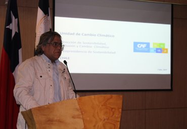 En la PUCV se desarrolló seminario de presentación del Índice de Vulnerabilidad ante el Cambio Climático en Valparaíso - Foto 2