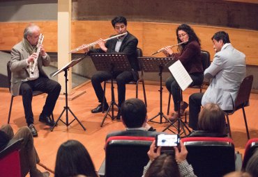 Ensamble Antara presentó en la PUCV la obra “Antiguas Danzas y Melodías adaptadas para cuarteto de flautas” - Foto 1