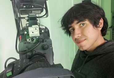 Carlos Rodríguez, ex alumno Escuela de Periodismo PUCV: Narrar el mundo desde la interacción