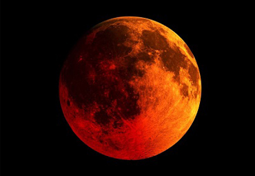 Mayo se despide con la Luna de Sangre