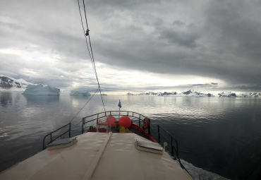 Académico PUCV participa en proyecto internacional para estimar los impactos del cambio climático en el Océano Antártico