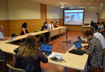 PUCV realizó seminario internacional virtual y cimentó red de Colaboración Universitaria - Foto 2