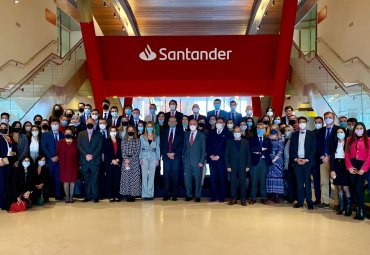 Estudiantes del Magíster en Banca y Mercados Financieros efectúan pasantía en Madrid