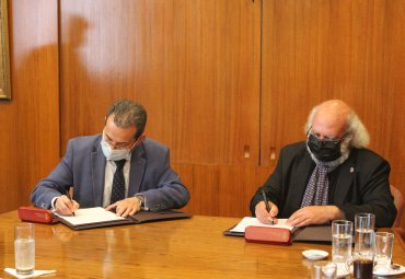 PUCV suscribe convenio de doble titulación con la Universidad de Cantabria - Foto 3