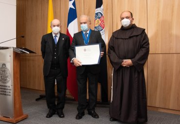 PUCV otorga grado de Doctor Scientiae et Honoris Causa al director de la RAE Santiago Muñoz Machado - Foto 1
