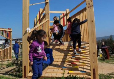 Escuela de Arquitectura y Diseño desarrolla innovadores juegos infantiles - Foto 3