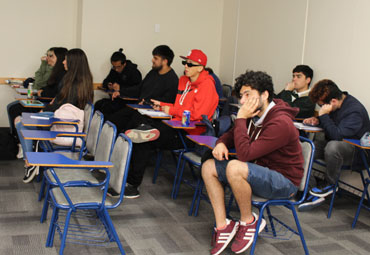 Estudiantes reflexionan sobre el futuro estratégico de la PUCV - Foto 2