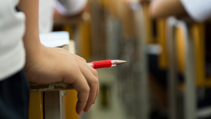 PUCV realizará lanzamiento de texto que enfrenta ausentismo escolar