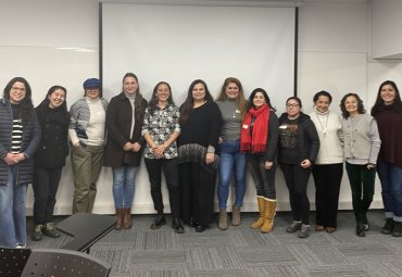 Comunidad de investigadoras PUCV participa en taller sobre liderazgo femenino con perspectiva de género