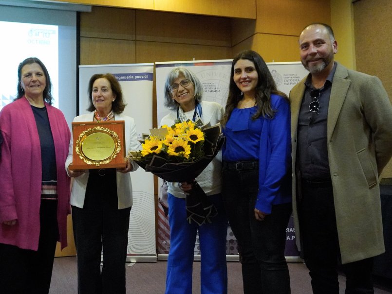 Charla magistral y reconocimiento marcan inauguración de “5 Días de Ingeniería”