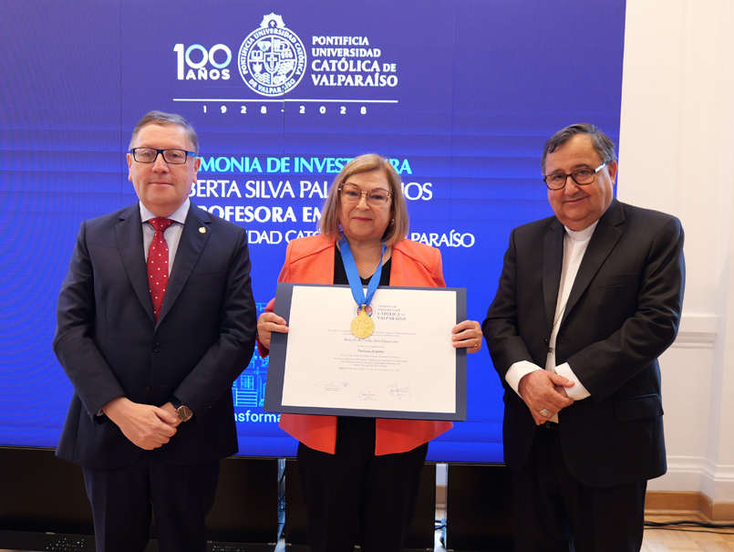 Distinguen a la académica Berta Silva como Profesora Emérita de la PUCV