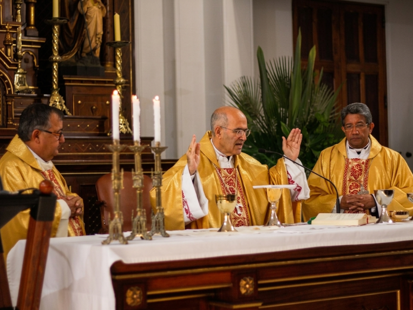“Ser portadores de esperanza”: el llamado del Cardenal Tolentino en Eucaristía Inaugural del Año Académico 2026