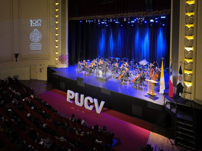 Universidad rinde homenaje a las Glorias Navales con emotivo concierto en Valparaíso