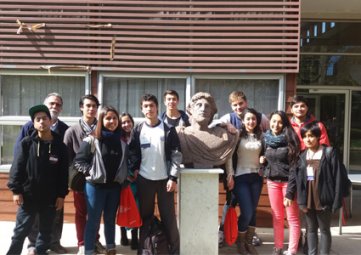 Instituto de Filosofía recibe a estudiantes en Día Abierto