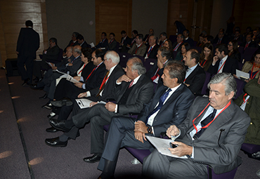 PUCV apoyó seminario que busca promover el desarrollo de la infraestructura en Chile