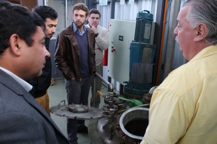 Seremi de Minería visitó Planta Piloto de Sales de Yodo que lidera Escuela de Ingeniería Química de la PUCV