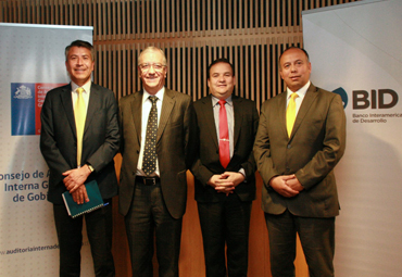 Docente de la Escuela de Comercio es parte de seminario sobre Auditoria Interna