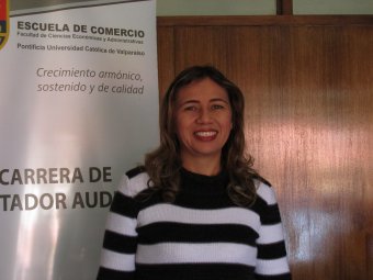 Directora Colombiana de Carrera de Administración de Empresas UFPSO visitó Escuela de Comercio PUCV