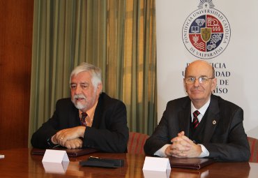 PUCV firmó convenio de colaboración con el Parque Cultural de Valparaíso