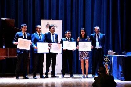 Escuela de Derecho PUCV graduó a 57 nuevos licenciados en ciencias jurídicas