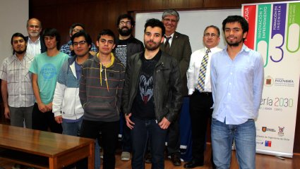 Investigador de la NASA dictó charla para académicos y estudiantes de la Facultad de Ingeniería PUCV