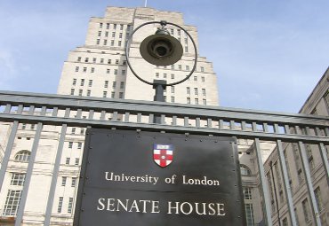 Libros de Margot Loyola y Osvaldo Cádiz formarán parte de la Casa del Senado de la Universidad de Londres