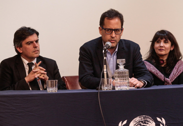Profesor Adolfo Silva expone en Panel “El mercado de servicios legales en Chile”