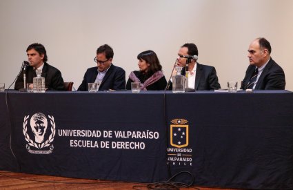 Profesor Adolfo Silva expone en Panel “El mercado de servicios legales en Chile”