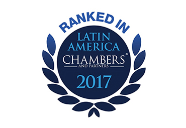 Abogados PUCV destacan en ranking de Chambers &Partners