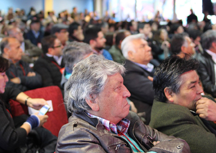 Profesor Pablo Arellano dicta charla sobre Convenio 102 de la OIT