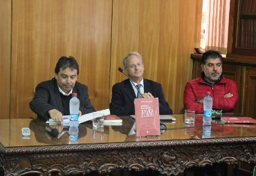 Profesor del Instituto de Ciencias Religiosas presentó libro Materia y Realidad en Xavier Zubiri