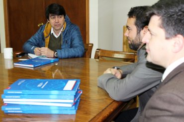 Presentan cuaderno de laboratorio para investigadores en la Facultad de Ingeniería de la PUCV