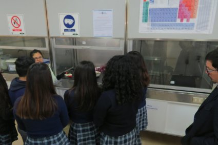 Estudiantes de la Calera visitan Instituto