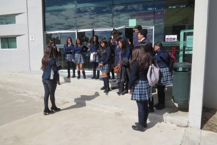 Estudiantes de la Calera visitan Instituto