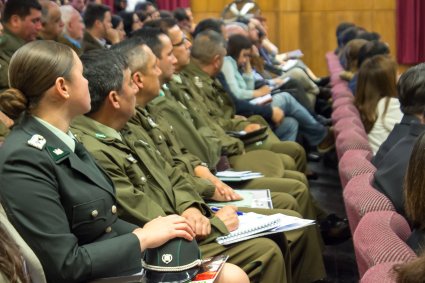 Derecho PUCV alberga seminario sobre presunción de inocencia en la justicia militar