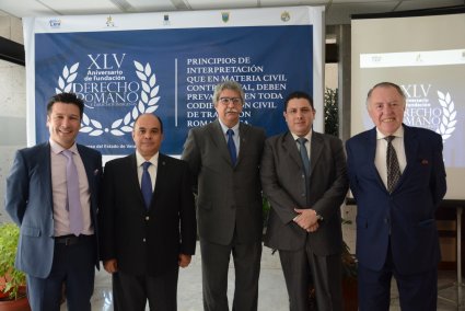 Dr. Alejandro Guzmán asiste al XLV Aniversario del Seminario de Derecho Romano de la Universidad Veracruzana