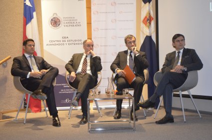 Derecho PUCV presenta innovador programa que dictará en Santiago