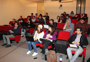 Dirección de Estudios Avanzados realizó taller sobre becas de magíster CONICYT para estudiantes PUCV