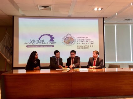 Derecho PUCV suscribe convenio de colaboración académica con Mutual de Seguros de Chile