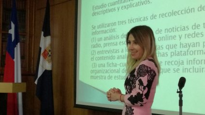 Profesores de Periodismo PUCV presentan resultados de Fondecyt sobre roles y prácticas profesionales a periodistas de Santiago y Valparaíso