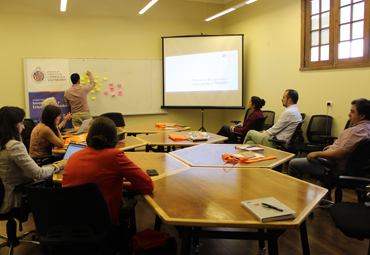 Profesores universitarios de la Región de Valparaíso están siendo capacitados en temáticas de innovación social en la PUCV