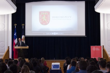 Derecho PUCV da la bienvenida a su Generación 2018