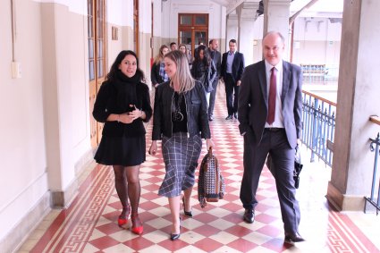 Autoridades de Derecho PUCV reciben a delegación de la Universidad Regional Integrada del Alto Uruguay y de las Misiones