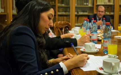 Académico de la Universidad de Humboldt expone en coloquio en Derecho PUCV