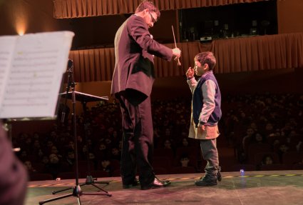 Orquesta de Cámara PUCV se presentó a teatro lleno en Concierto Educacional en Casablanca
