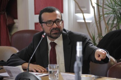 Profesor Guillermo Oliver expone ante Comisión Mixta sobre libertad condicional
