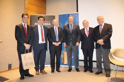 PUCV y UNICAN inauguraron la segunda versión del Magíster en Banca y Mercados Financieros en CEA