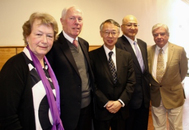 Director del Programa Asia Pacífico compartió con destacado profesor de la Hitotsubashi University de Japón